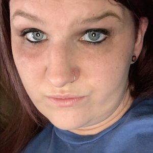 Meet your Posher, Rayna